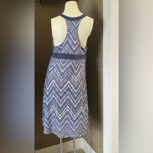 ZeroXposur Voyage stretch Dress Gray White Racerback Women’s, size XL - Picture 3 of 11